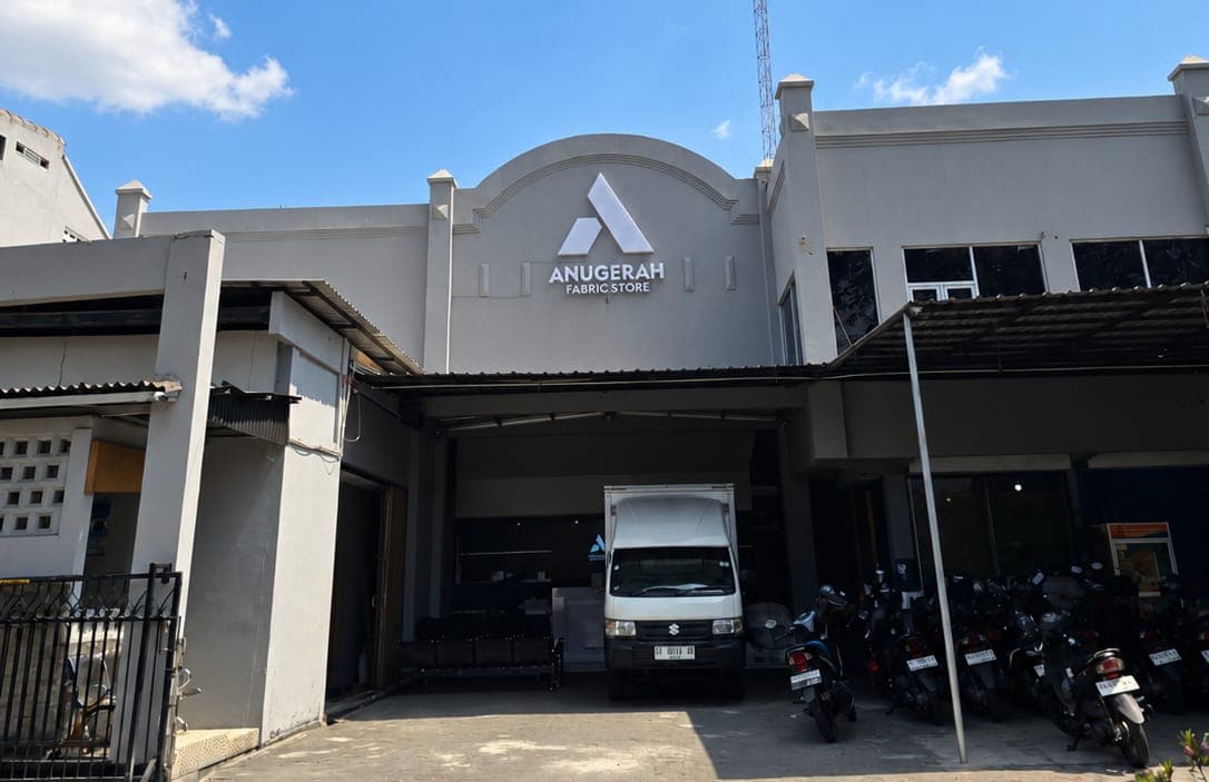 Gedung gerai Anugerah Fabric Store